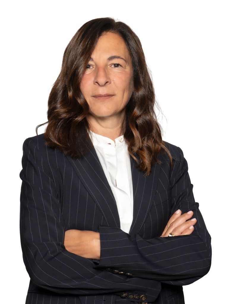 SILVIA POY